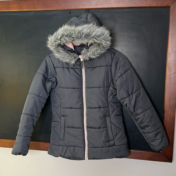 S Rothschild & Co Girls Size L Charcoal Quilt Puffer Coat Fur Trim Pink Lining - Picture 2 of 8